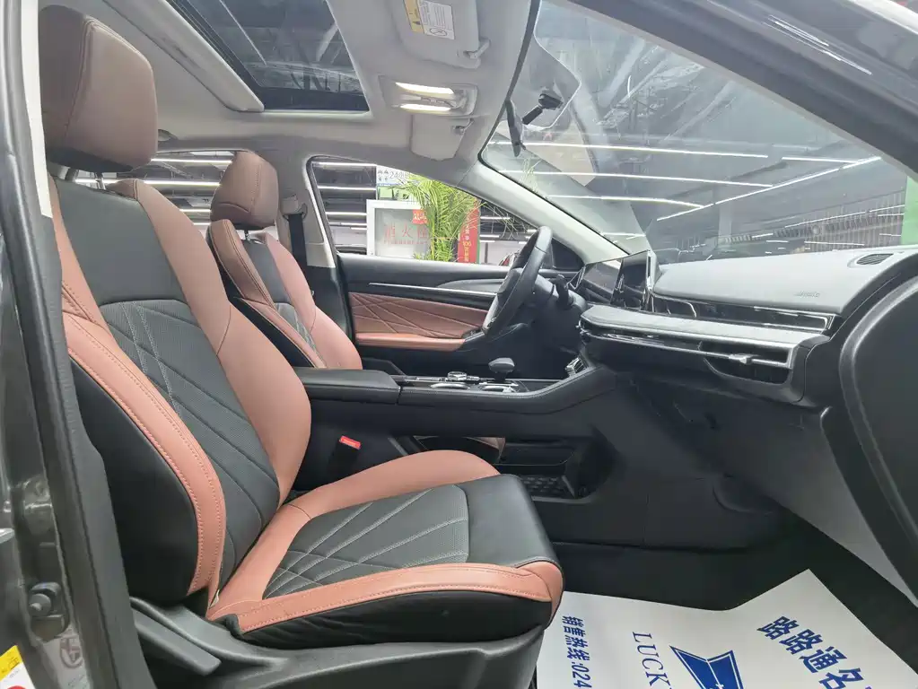 Changan Eado — миниатюра 8
