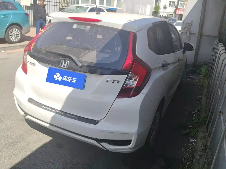 Honda Fit — миниатюра 3