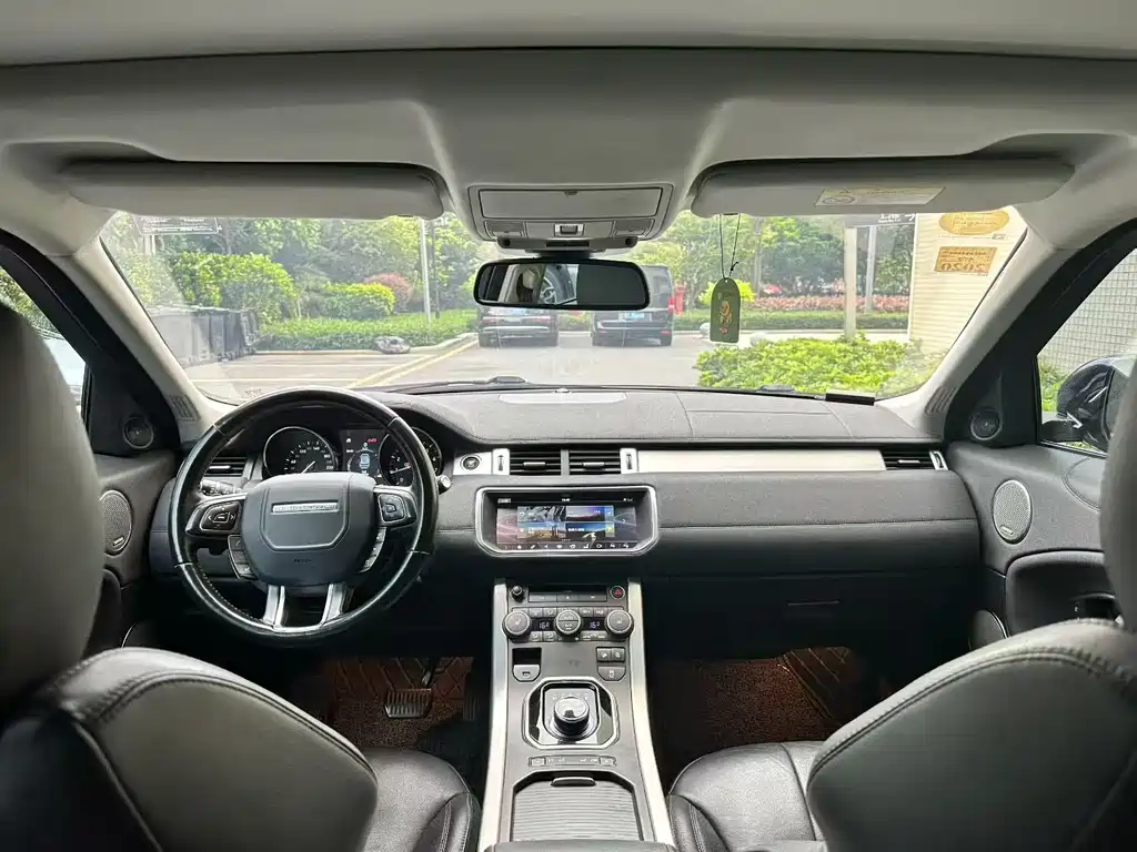 Land Rover Evoque — миниатюра 5