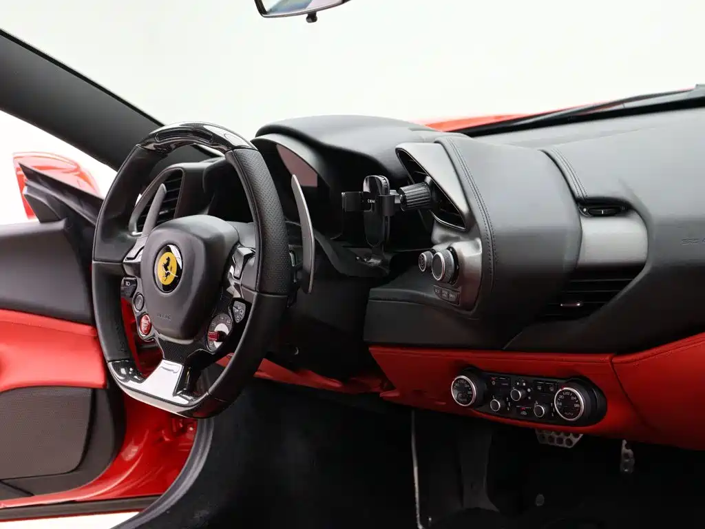 Ferrari 488 — миниатюра 15