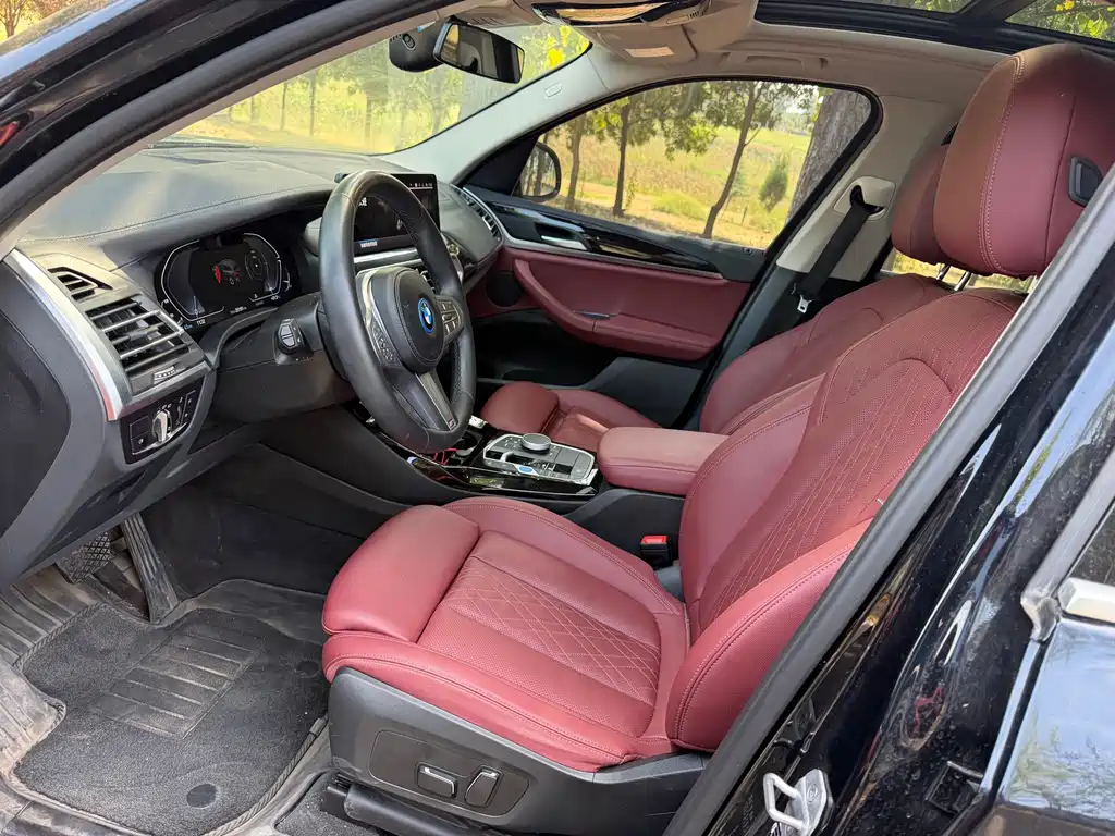 BMW iX3 — миниатюра 8