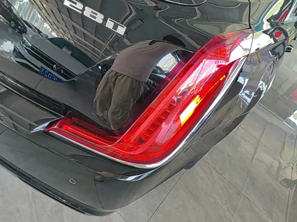 Cadillac XTS — миниатюра 8