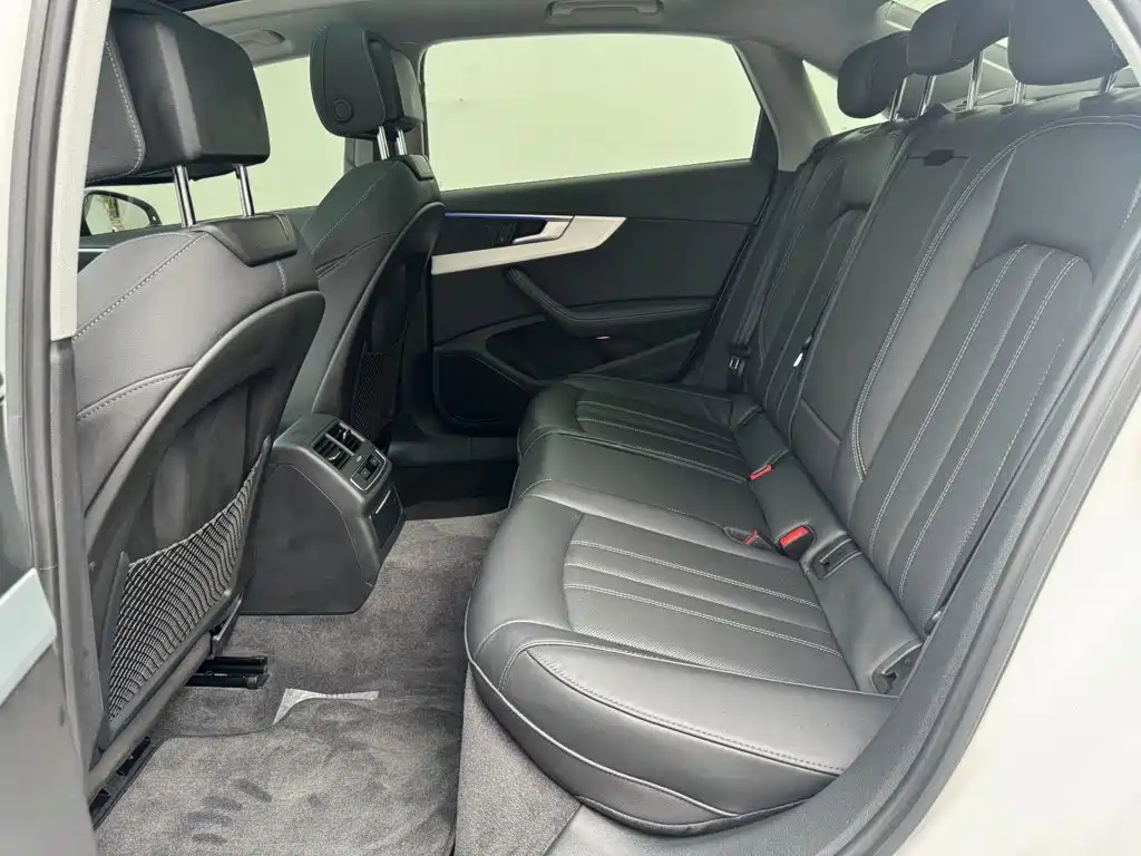 Audi A4L — миниатюра 6