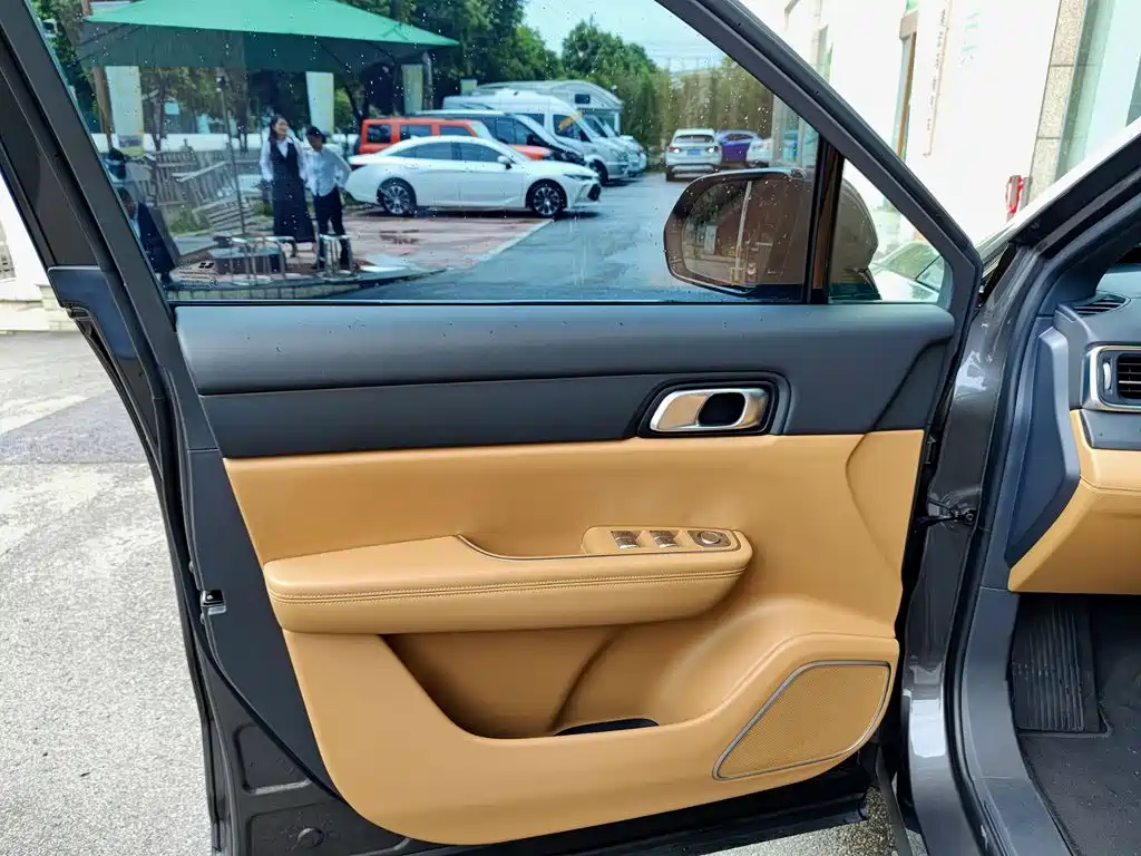 Li Auto Li ONE — миниатюра 6