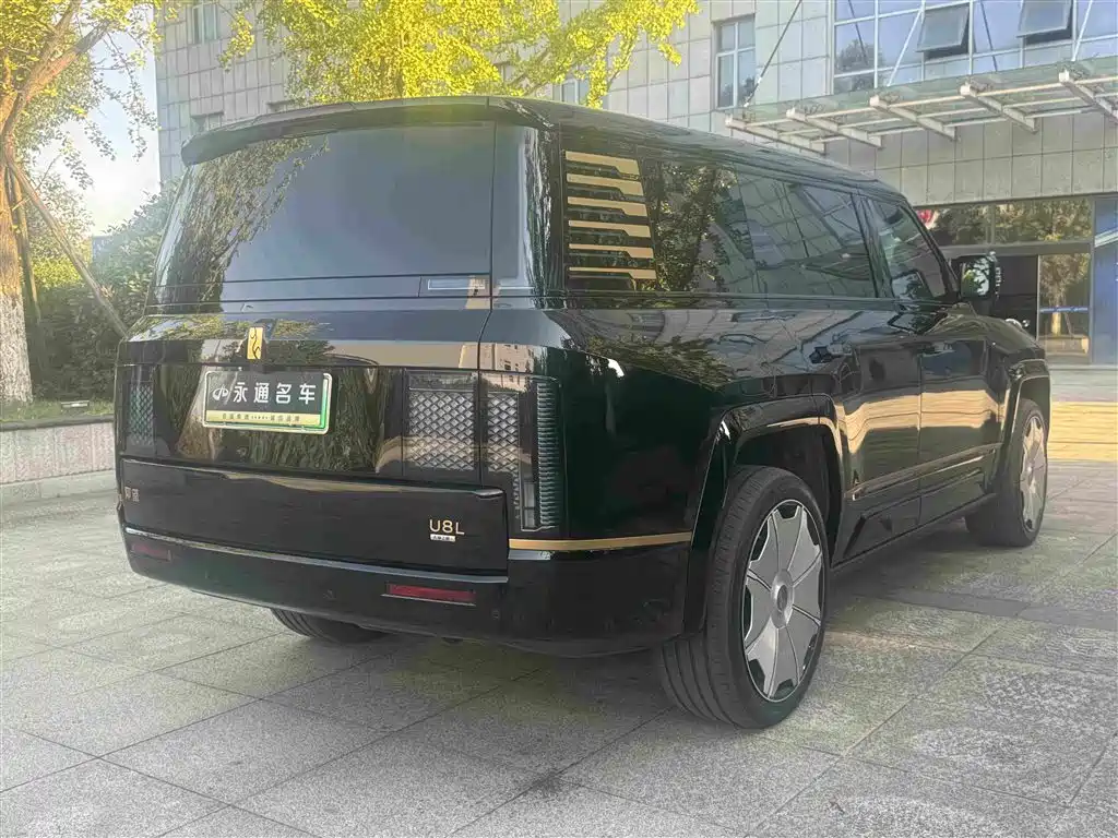 Yangwang Yangwang U8 L — миниатюра 12