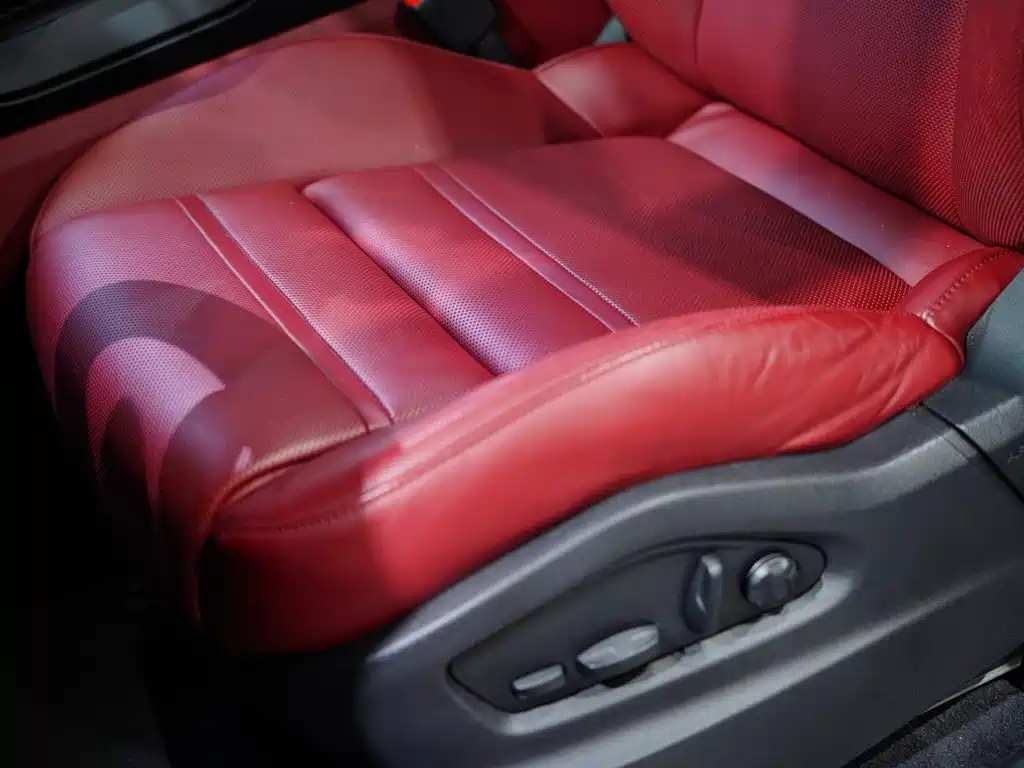 Porsche Cayenne — миниатюра 22