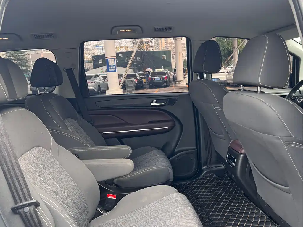 GAC Motor Trumpchi M6 — миниатюра 19
