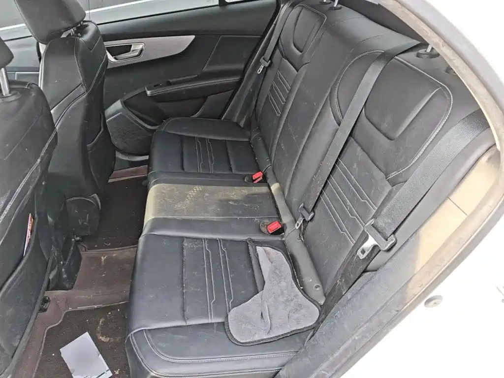 BYD Qin — миниатюра 17