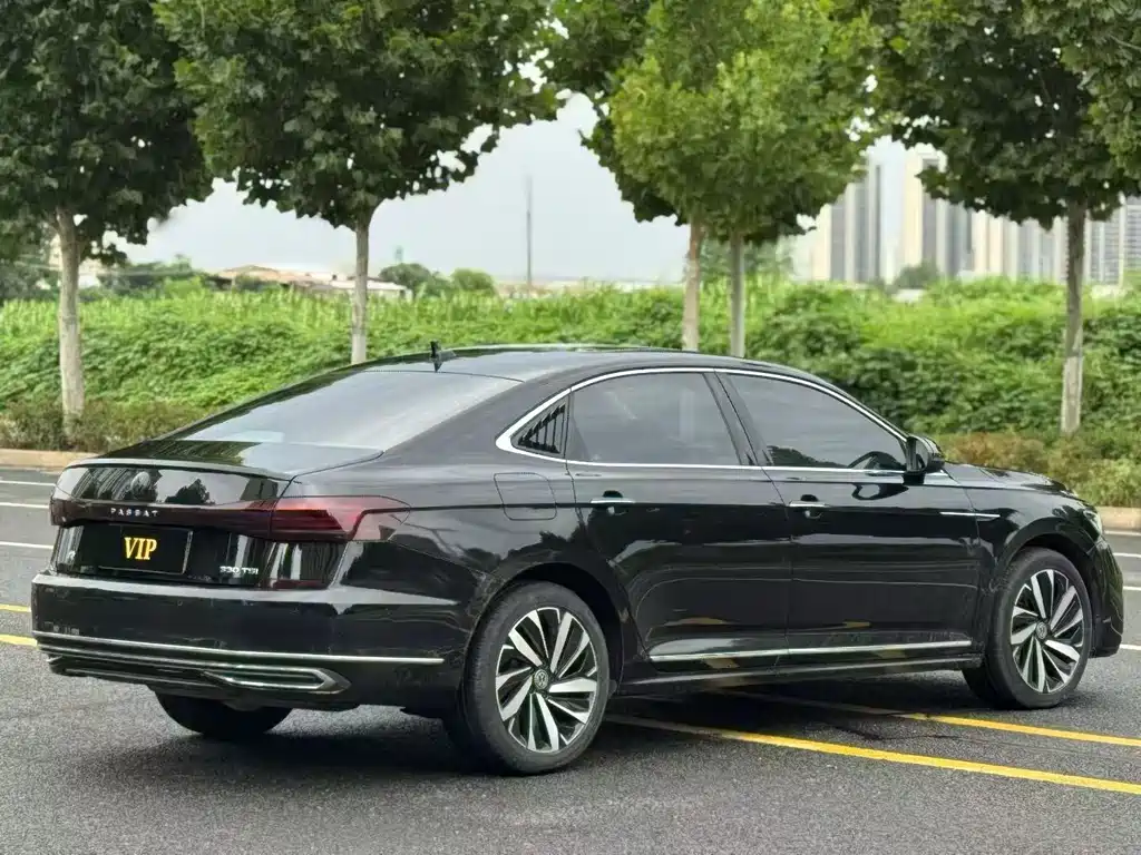 Volkswagen Passat — миниатюра 9