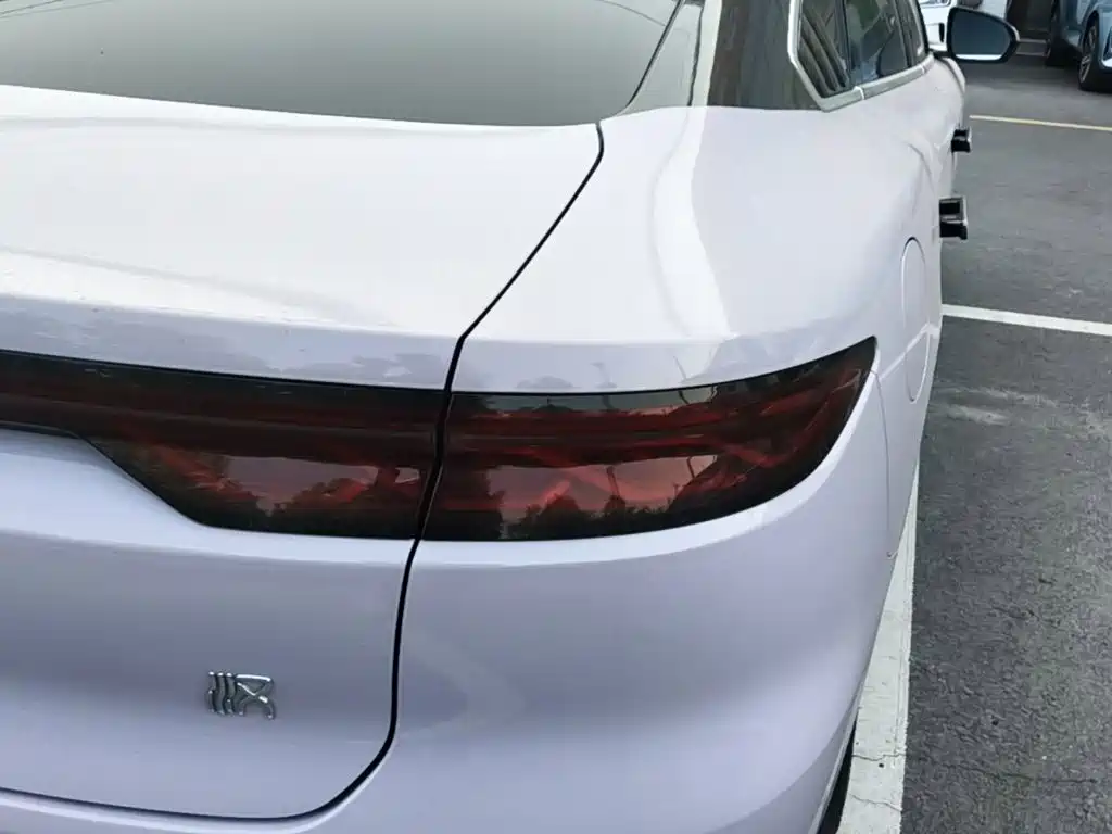 BYD Han — миниатюра 8