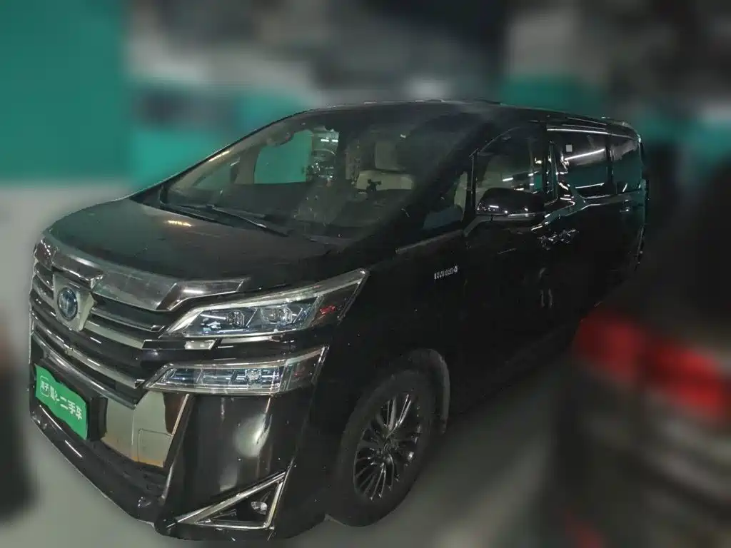 Toyota Vellfire — миниатюра 2