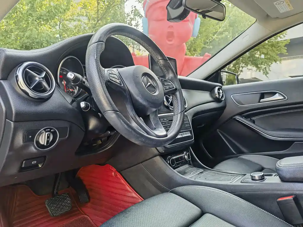 Mercedes-Benz GLA — миниатюра 7