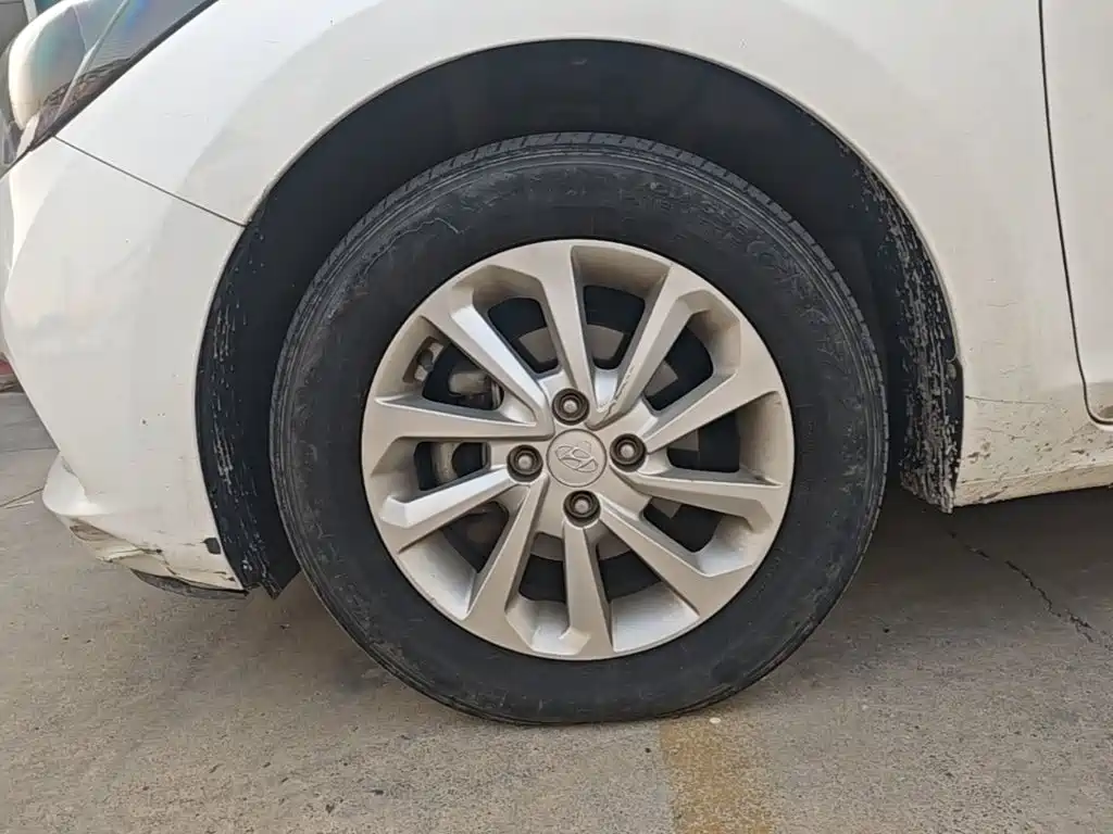 Hyundai Verna — миниатюра 23