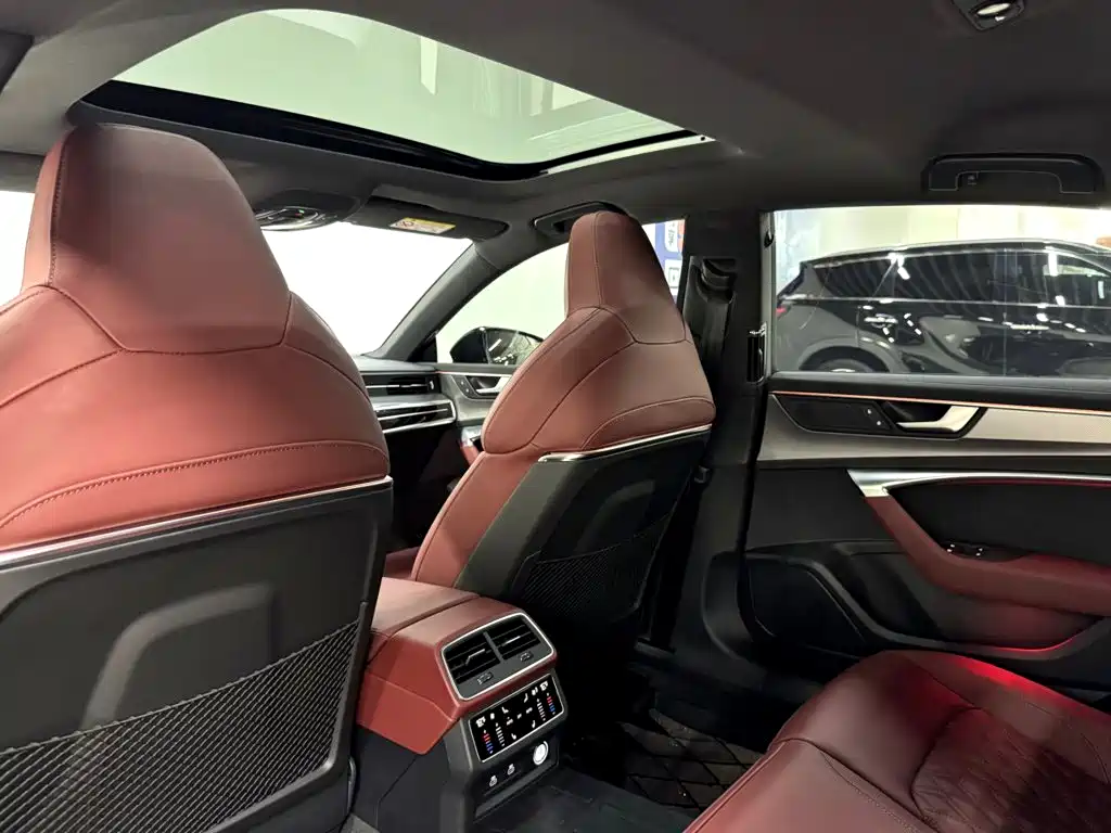 Audi A7L — миниатюра 18
