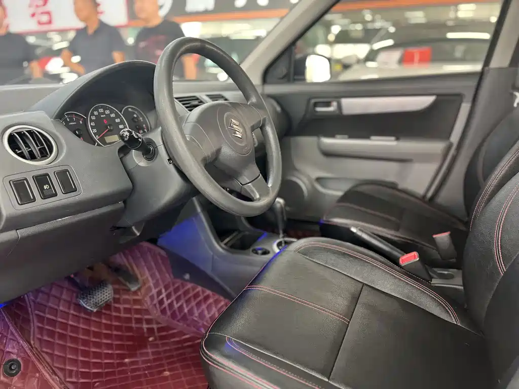 Suzuki Swift — миниатюра 5