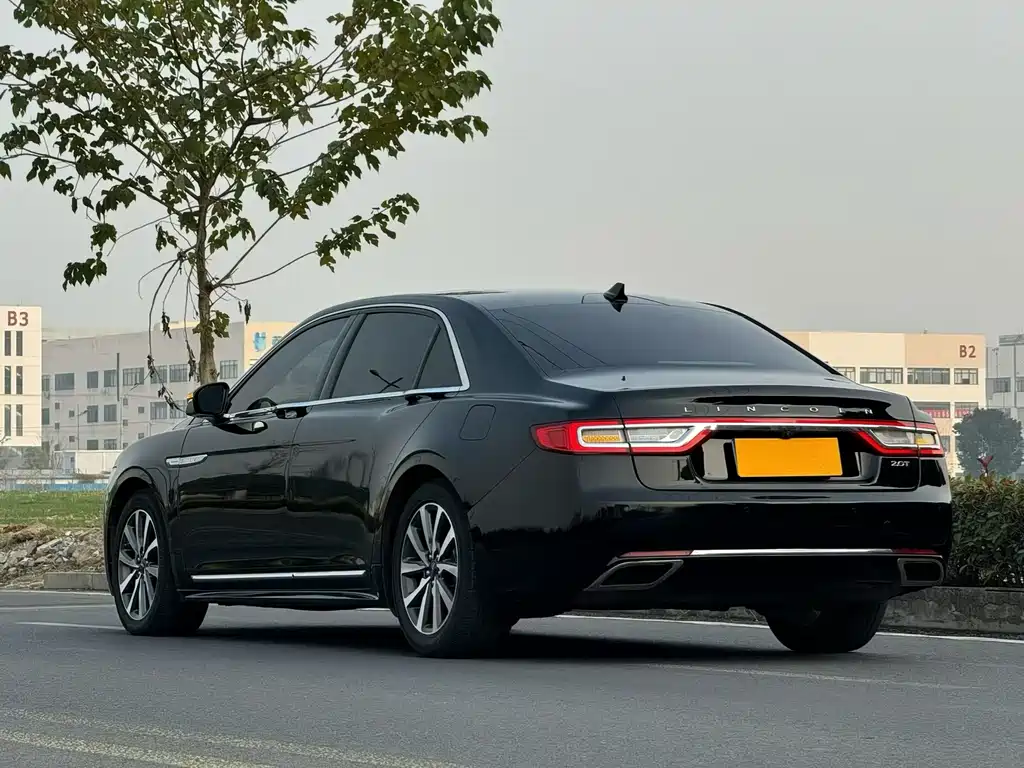 Lincoln Continental — миниатюра 5