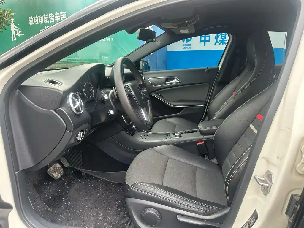 Mercedes-Benz A-Class (Import) — миниатюра 4