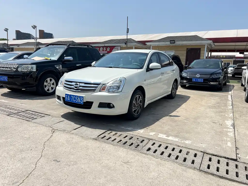 Nissan Sylphy 2012 1.6XE MT Comfort