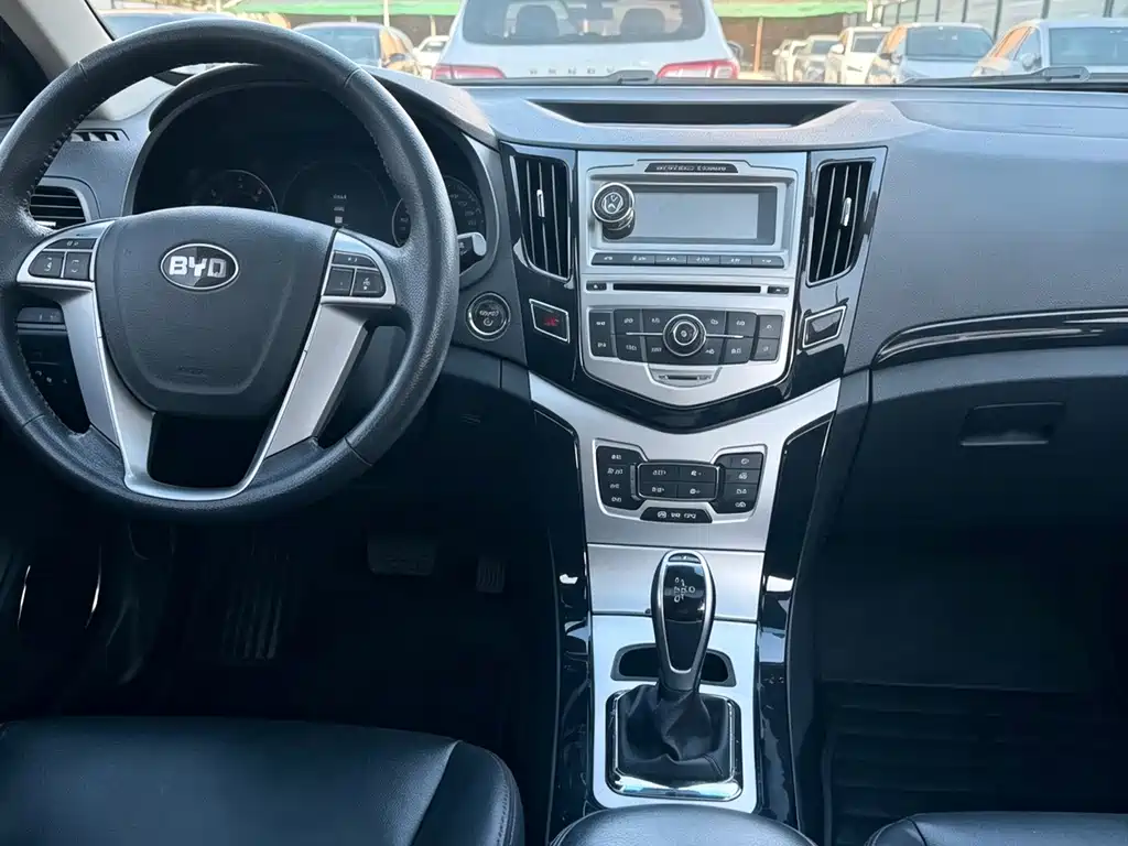 BYD e5 — миниатюра 7