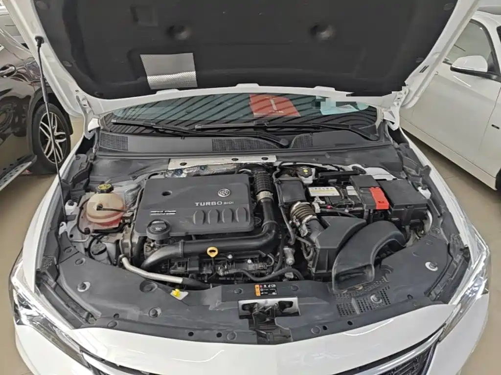 Buick Verano — миниатюра 20
