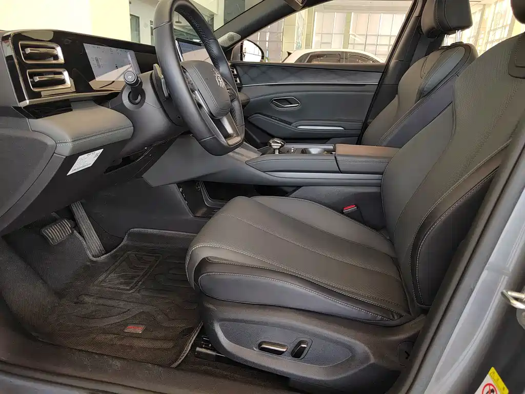 BYD Qin L — миниатюра 10