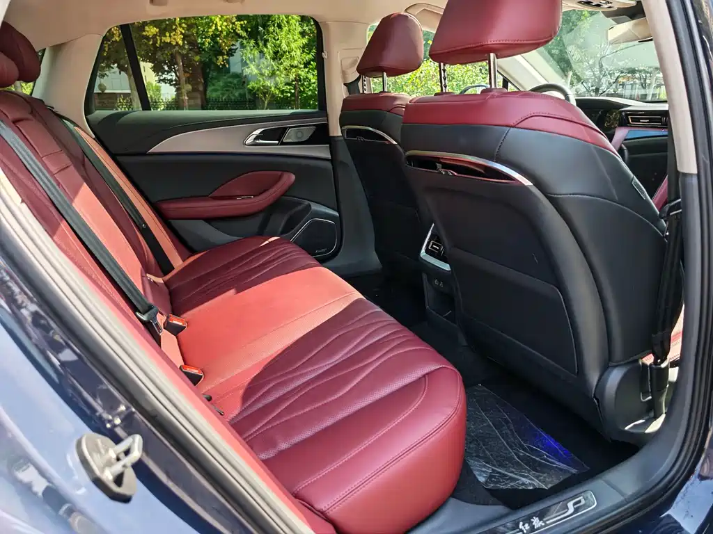 Hongqi Hongqi H5 — миниатюра 15