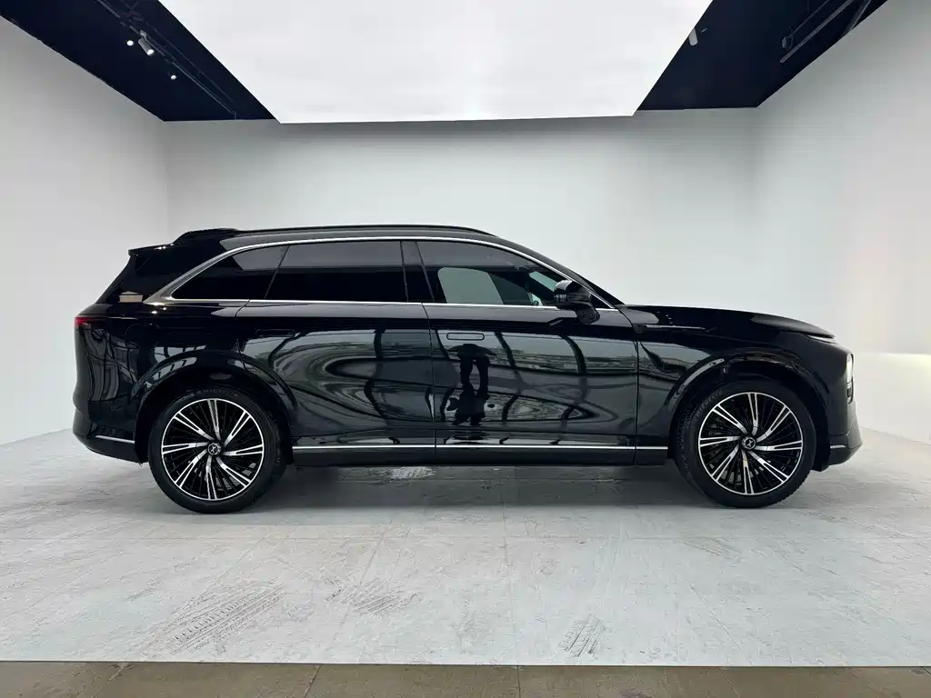 XPeng G9 — миниатюра 10