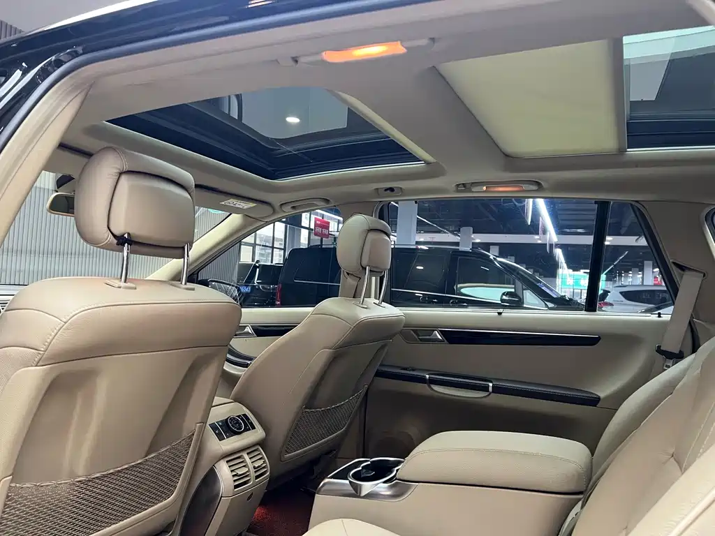 Mercedes-Benz R-Class — миниатюра 17