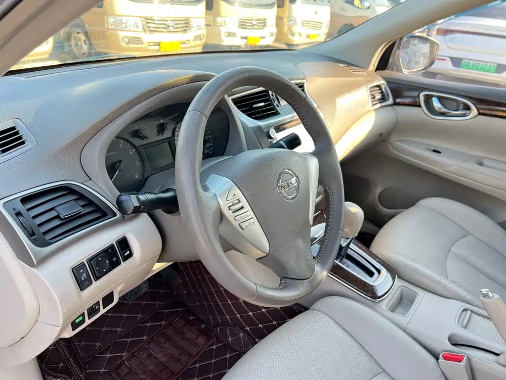 Nissan Sylphy 2012 1.6XL CVT Luxury