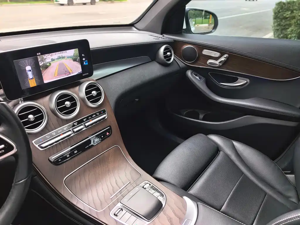 Mercedes-Benz GLC — миниатюра 24