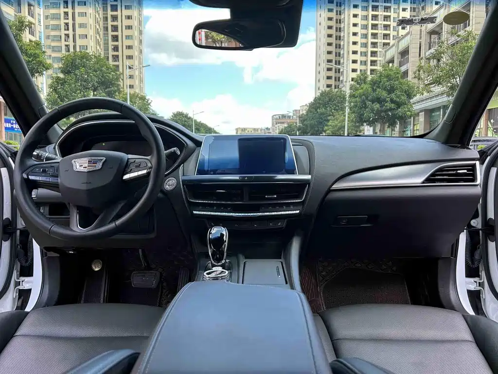 Cadillac CT5 — миниатюра 21