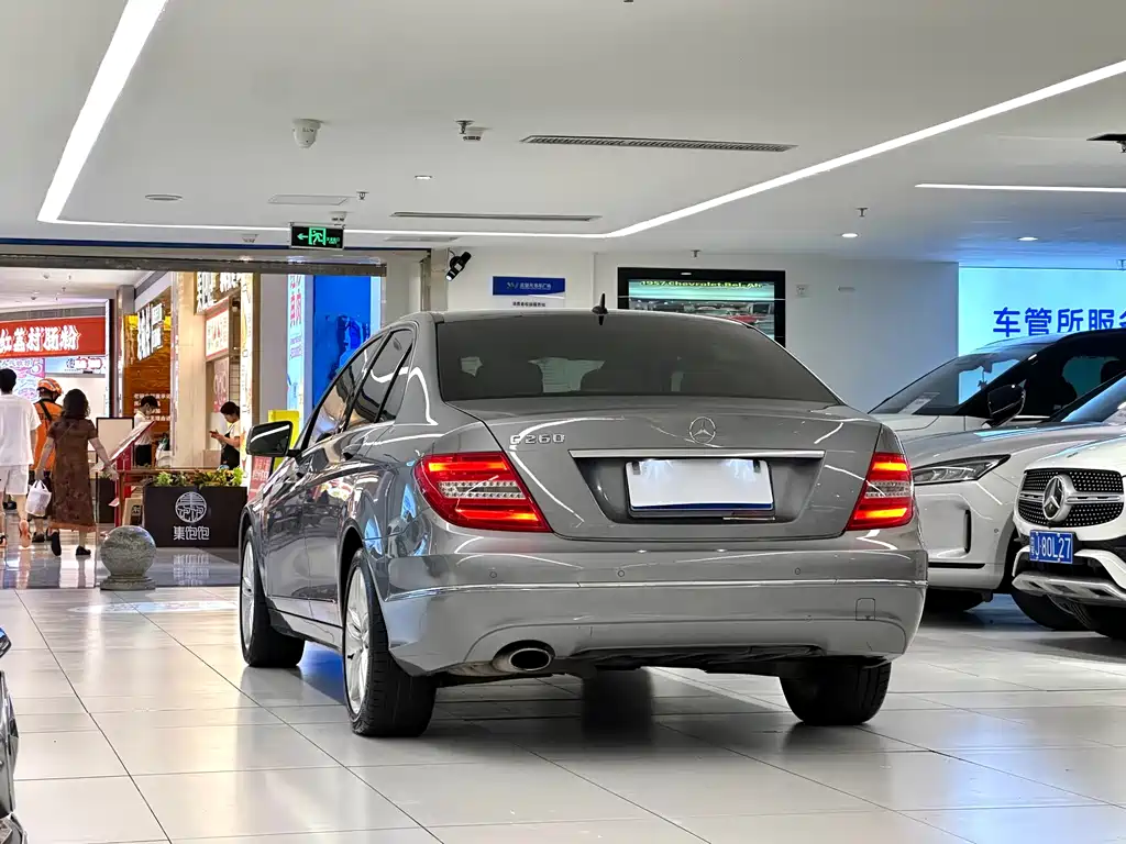Mercedes-Benz C-Class — миниатюра 5