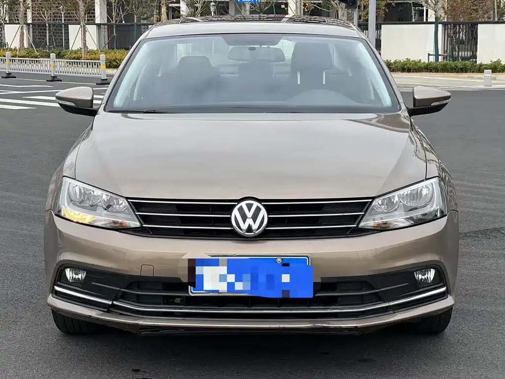 Volkswagen Sagitar 2017 1.6L AT Comfort