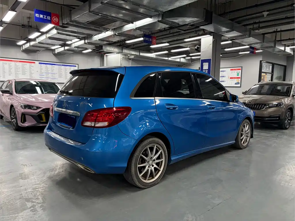 Mercedes-Benz B-Class — миниатюра 9