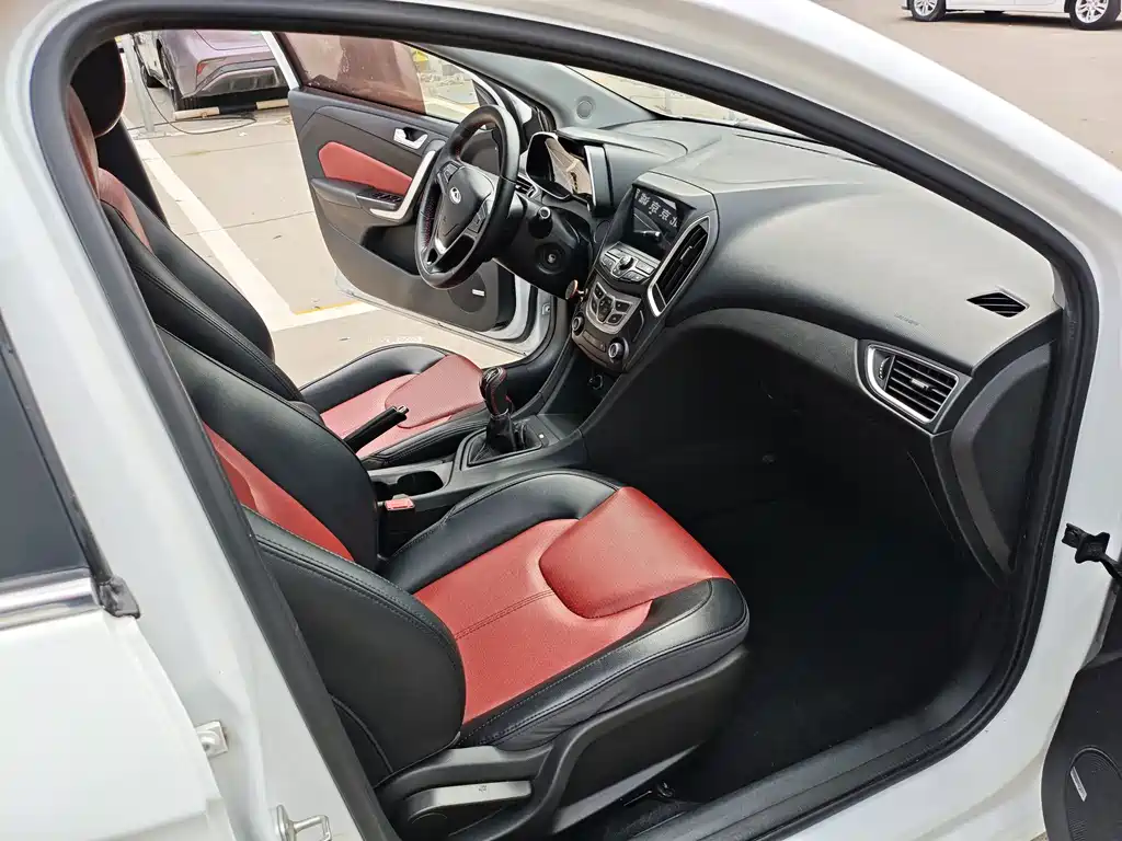 Chery Arrizo 5 — миниатюра 13
