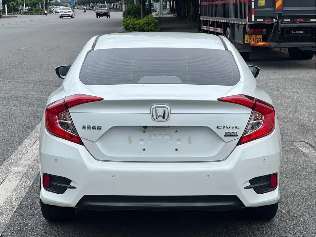 Honda Civic — миниатюра 5