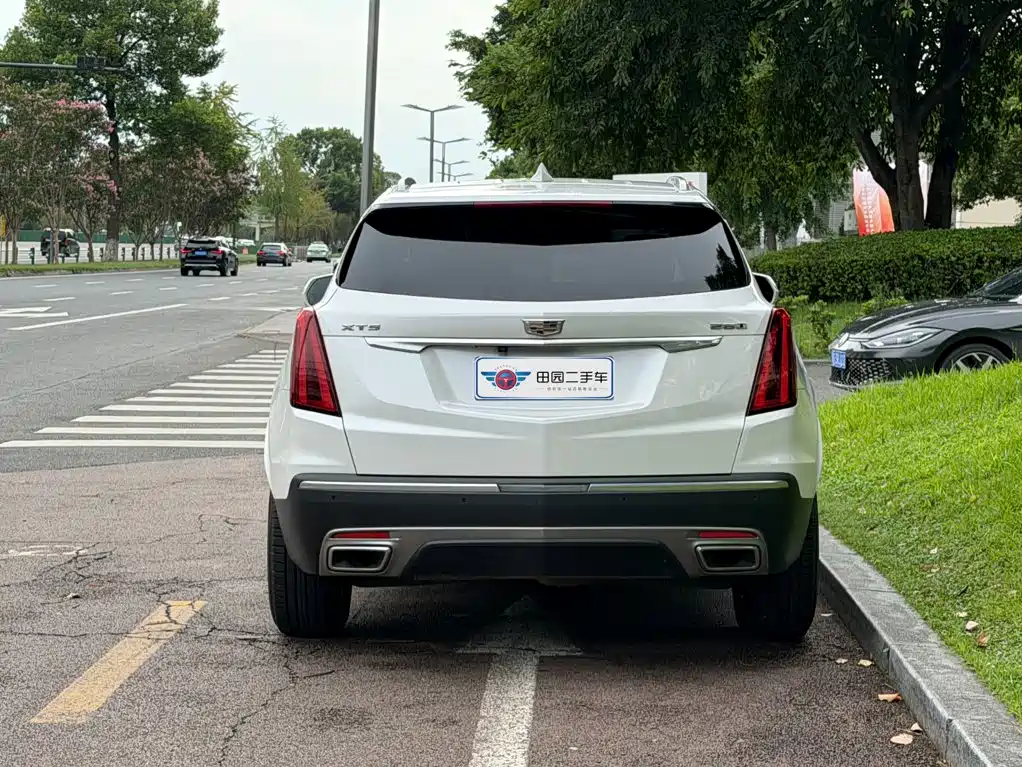 Cadillac XT5 — миниатюра 5