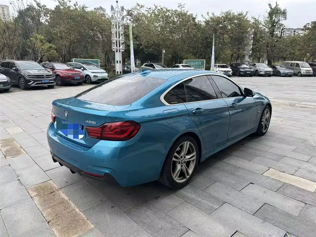 BMW 4 SERIES