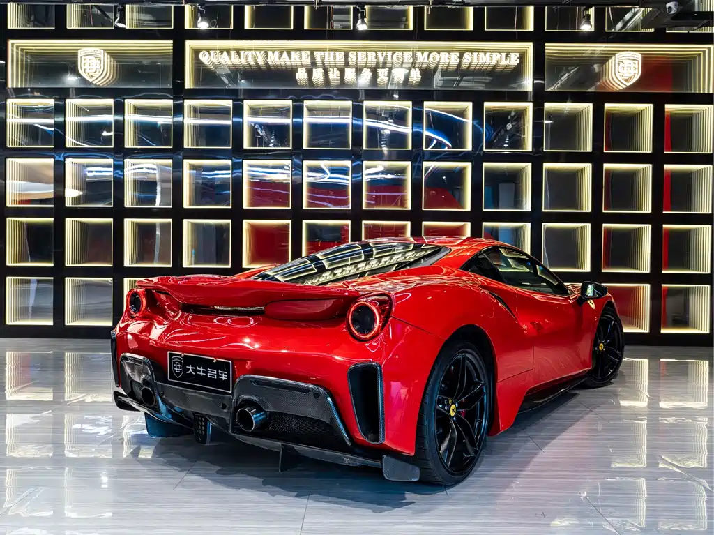 Ferrari 488 — миниатюра 6