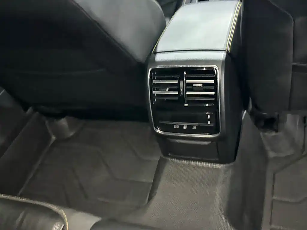 Volkswagen CC — миниатюра 9