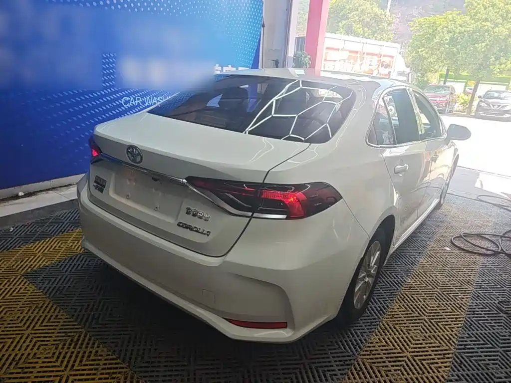 Toyota Corolla — миниатюра 7