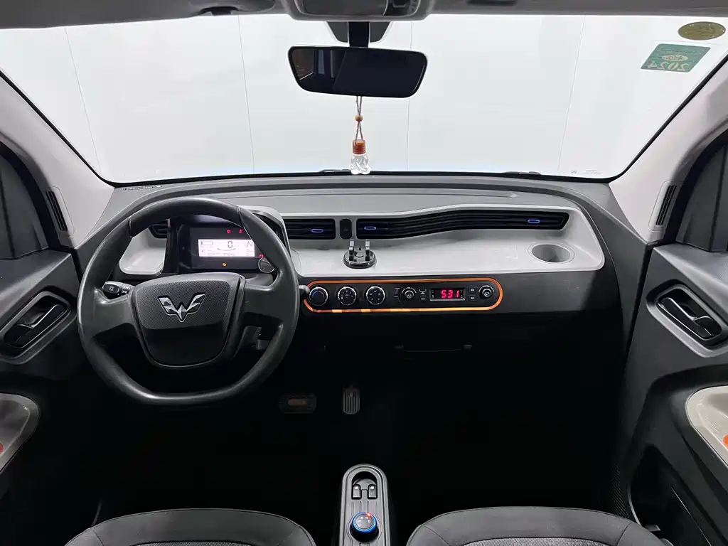 Wuling MINIEV — миниатюра 9