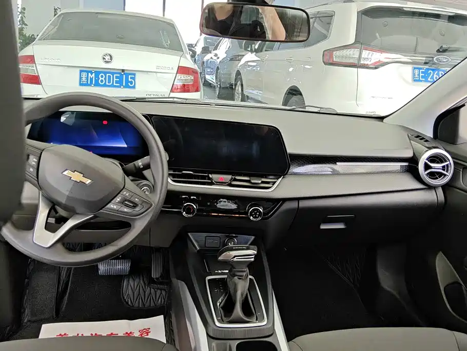 Chevrolet Monza — миниатюра 12