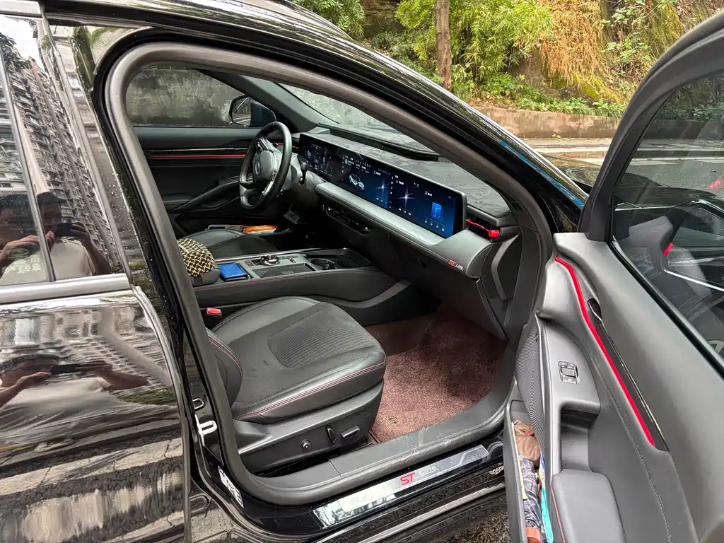 Ford Evos — миниатюра 15