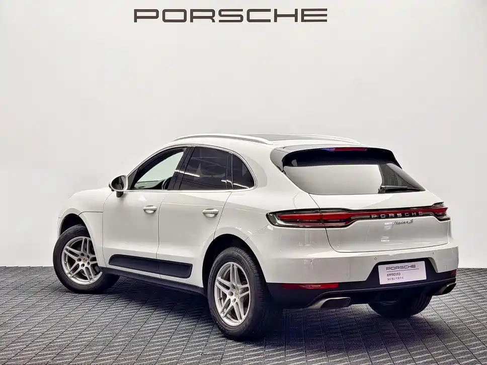 Porsche Macan — миниатюра 7