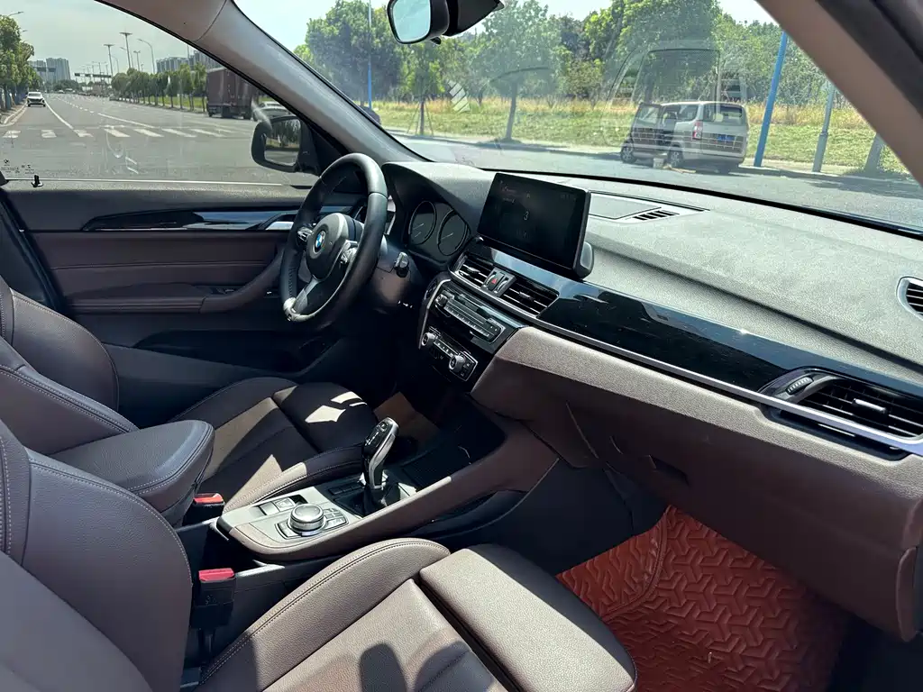 BMW X1 — миниатюра 19