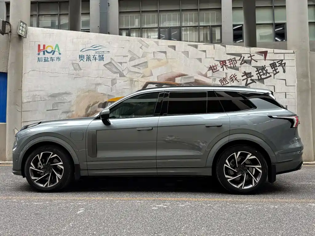 Lynk & Co 09 EM-P — миниатюра 3
