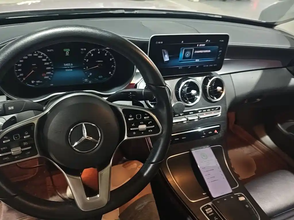 Mercedes-Benz C-Class — миниатюра 10