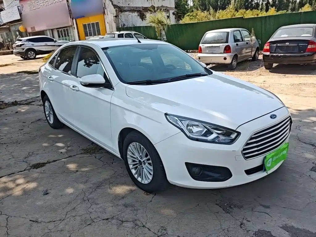 Ford Escort — миниатюра 4