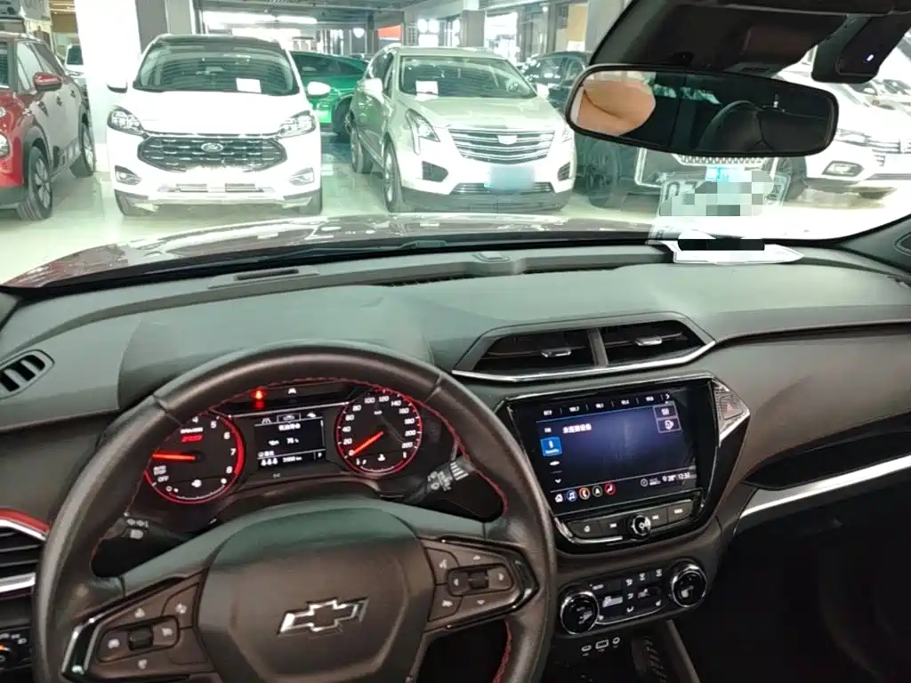Chevrolet Tracker — миниатюра 10
